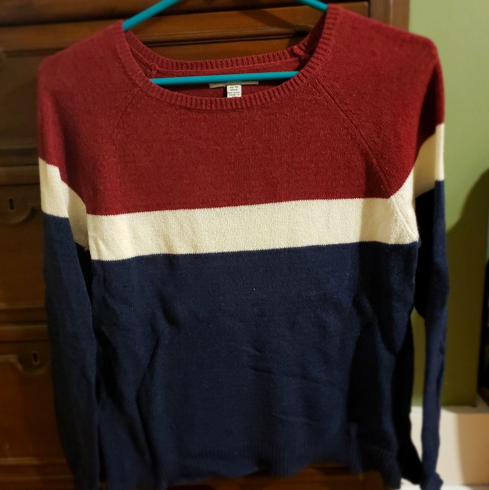 Colorblock Sweater - Picture 2 of 3